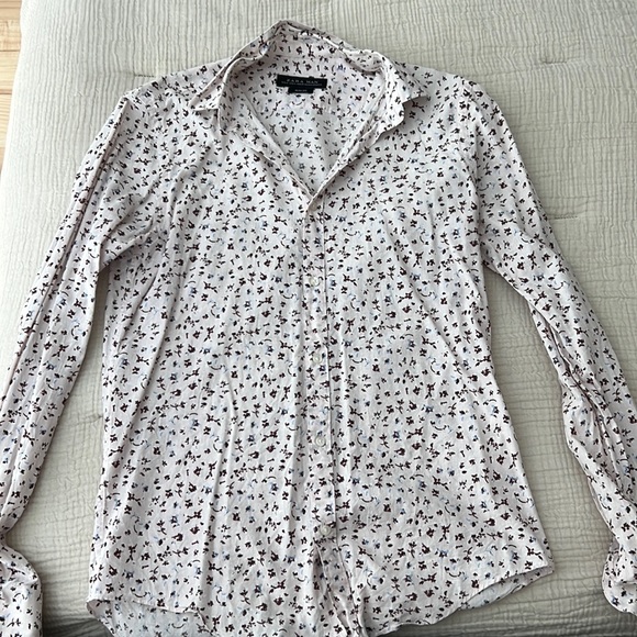 Button down shirt - Picture 1 of 1